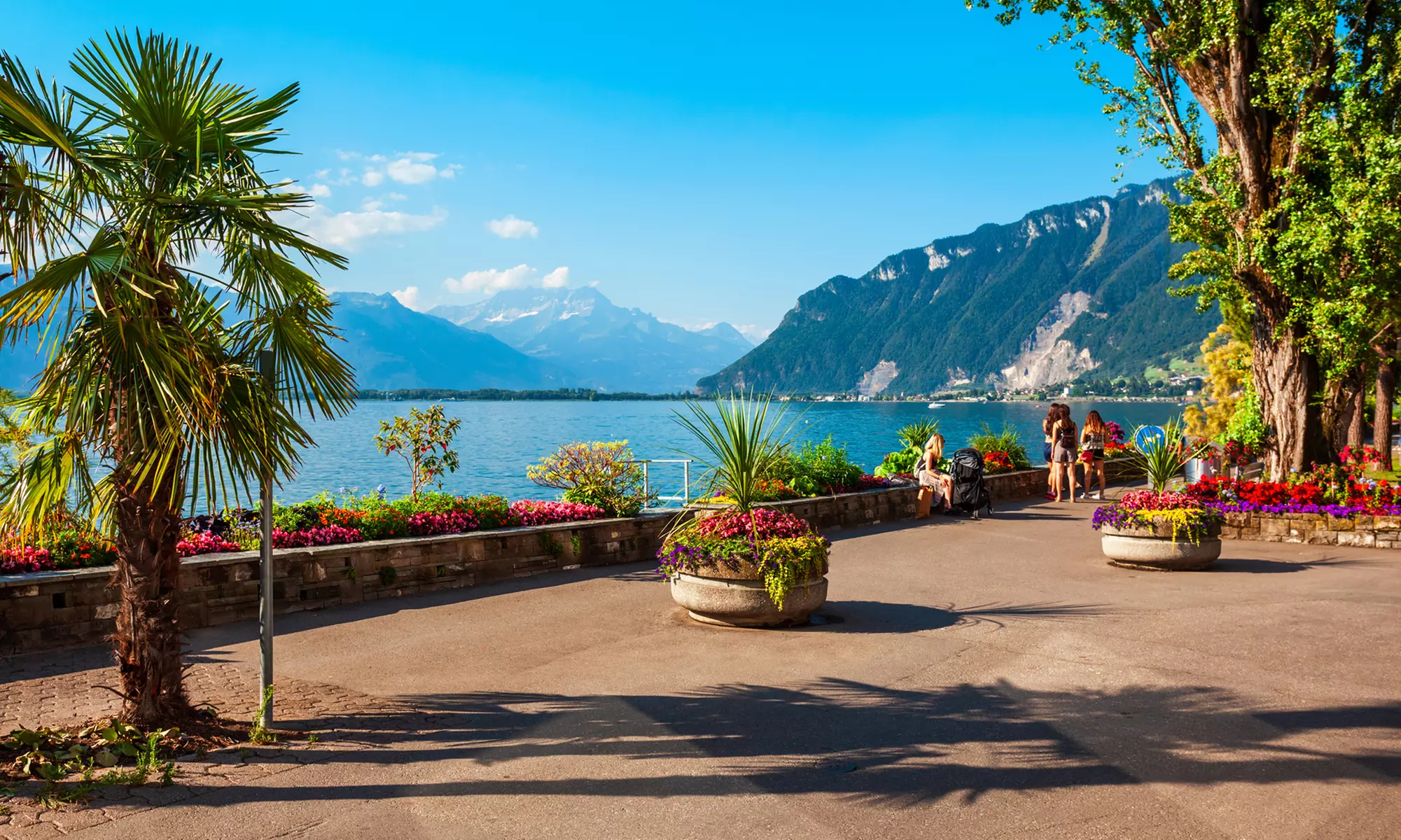 ✈ Lucerne, Interlaken & Montreux with Interlaken Express & Goldenpass