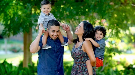 40 Minute On-Location Mini Family Portrait Special! for 4-13 People - Joel Moses Photography