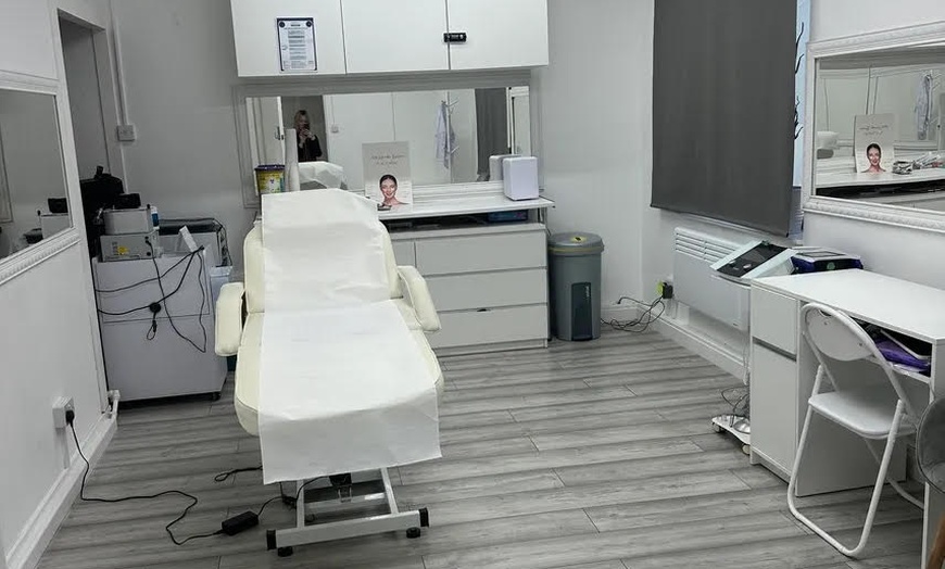 Image 5: Profhilo® Treatment in London – Hydrated, Youthful & Glowing Skin