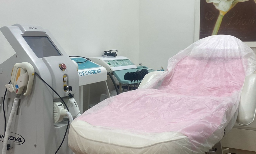 Image 6: Lifting y tinte de pestañas con opción a visajismo y tinte de cejas 