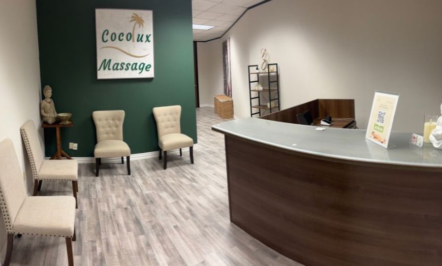 Image 4: Unwind with Solo or Couples 60-Min Thai Massage, Facial & More