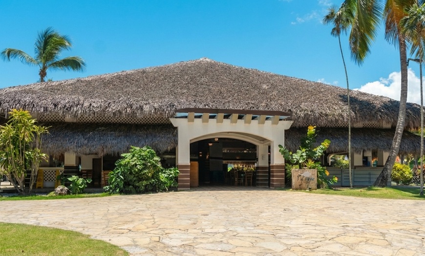 Image 9: ✈ 4 or 7-Night All Inclusive Dominican Republic Vacation with Air