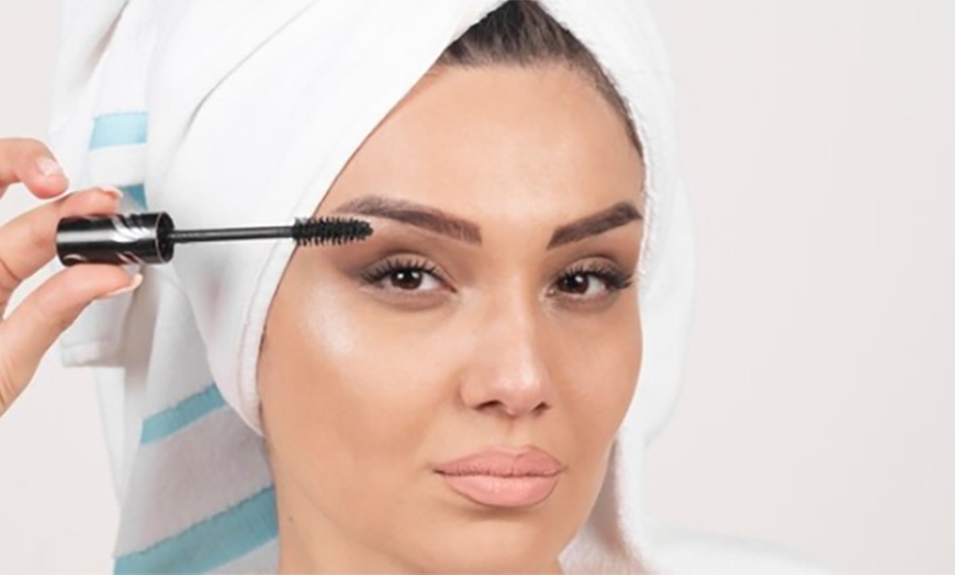 Image 4: Lifting y tinte de pestañas con opción a diseño y depilación de cejas