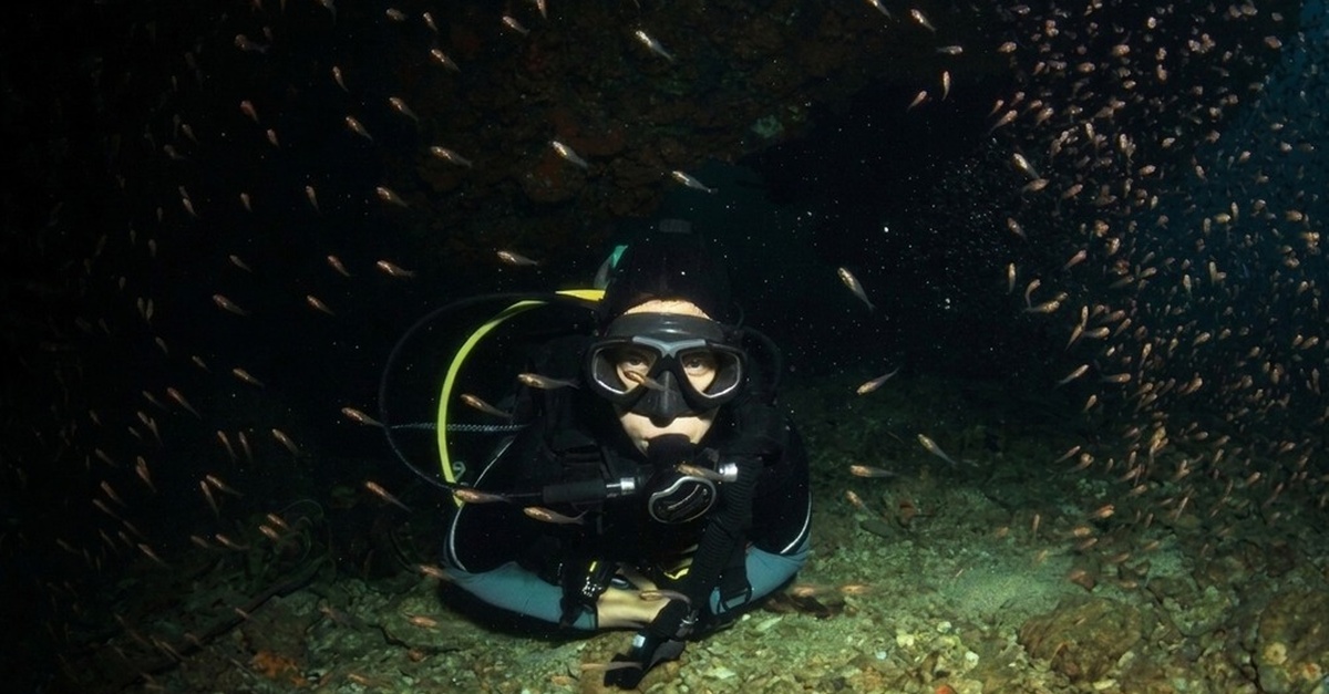 Actividad de buceo nocturno y snorkel en Cabrera de Mar, Barcelona