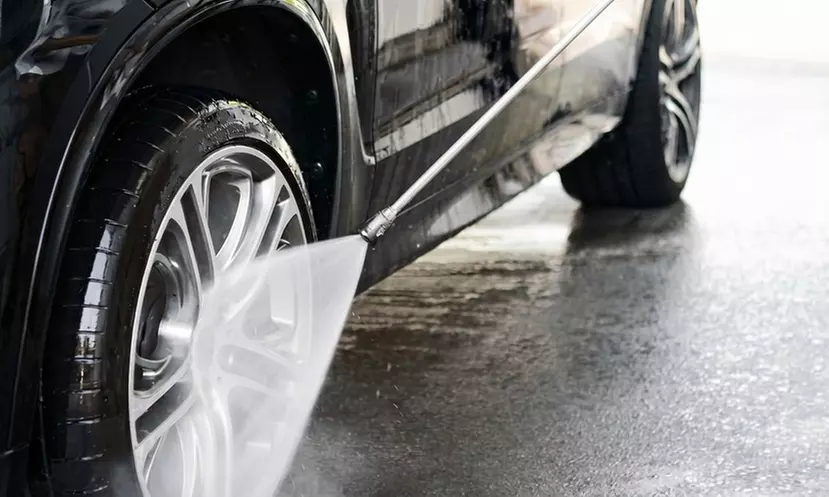 Lavado de coche a mano completo con opción a faros y/o tapicería