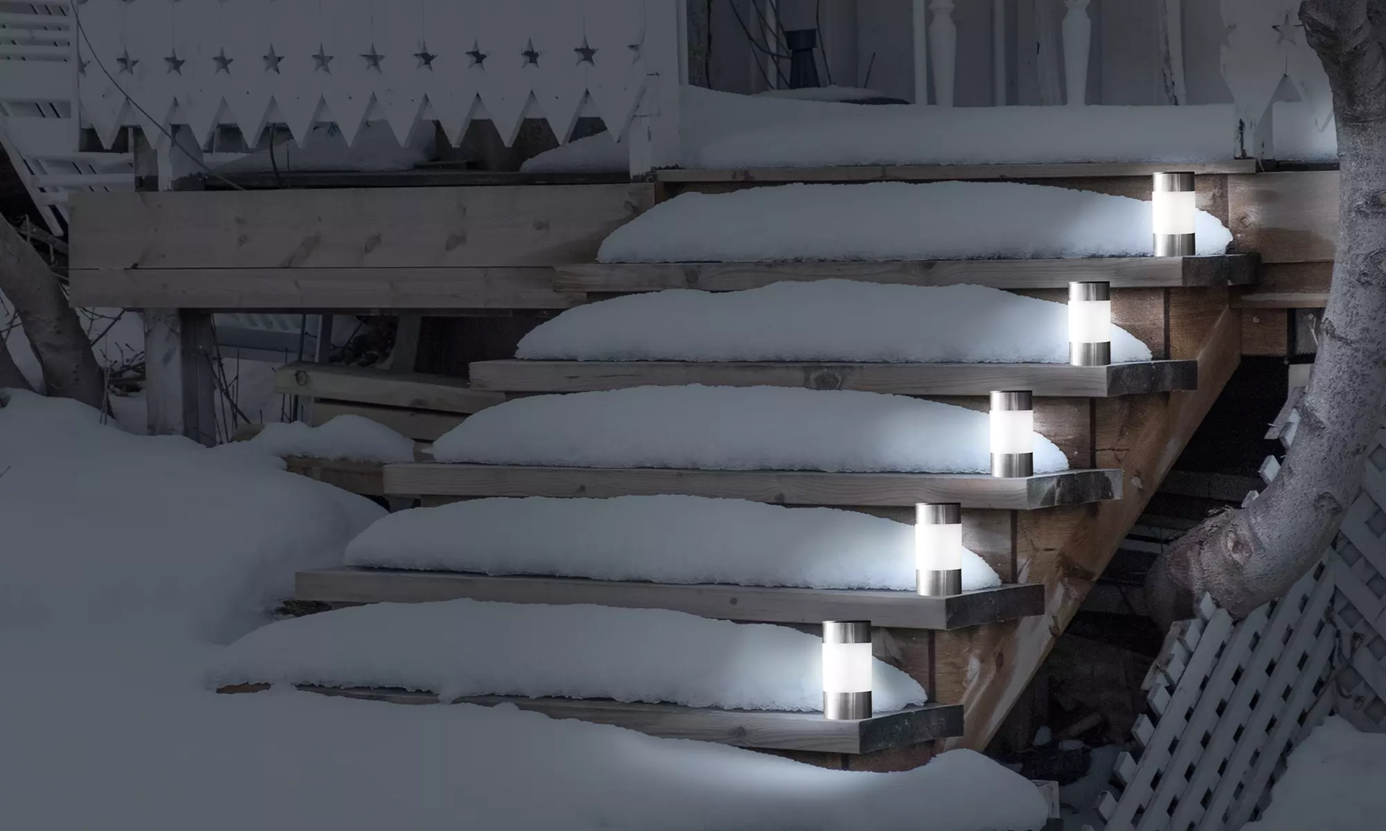 Lot de 4 ou 8 bornes LED solaires Inoxia 2 en 1 - Primary Image