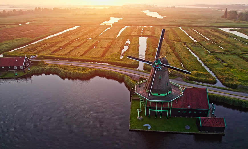Image 17: Vaar langs iconische molens en ontdek geheimen van de Zaanse Schans