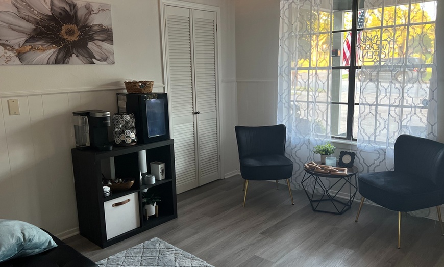 Image 6: Relax with 1, 3, or 5 Lymphatic Drainage Massages