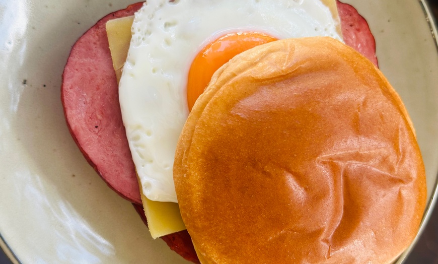 Image 3: Beachside Breakfast to Brunch: Savor a Deluxe Meal + Coffee/Tea - Available Until 4pm