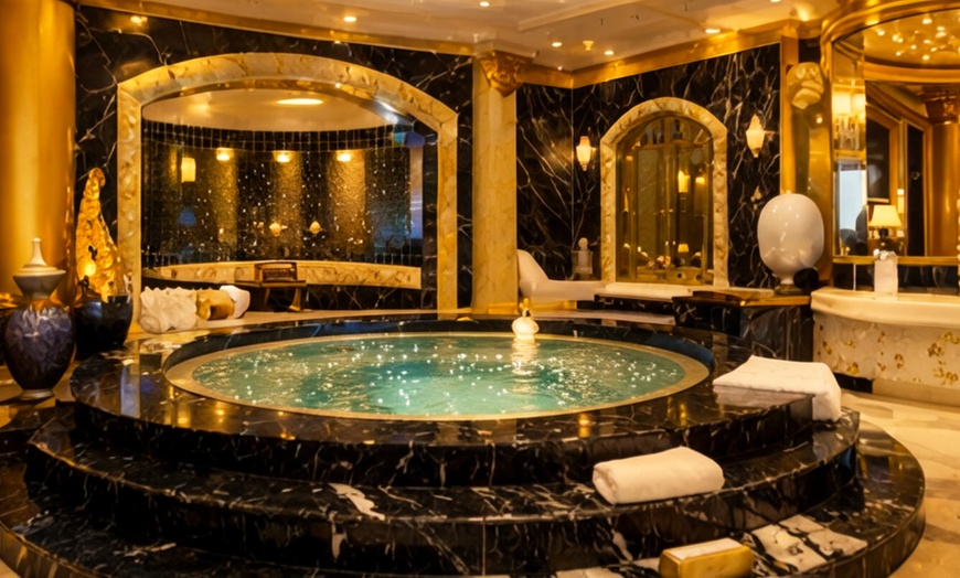 Image 7: Burj Al Arab Inside Tour for 1, 2 or 4 by Indego Travel and Tourism