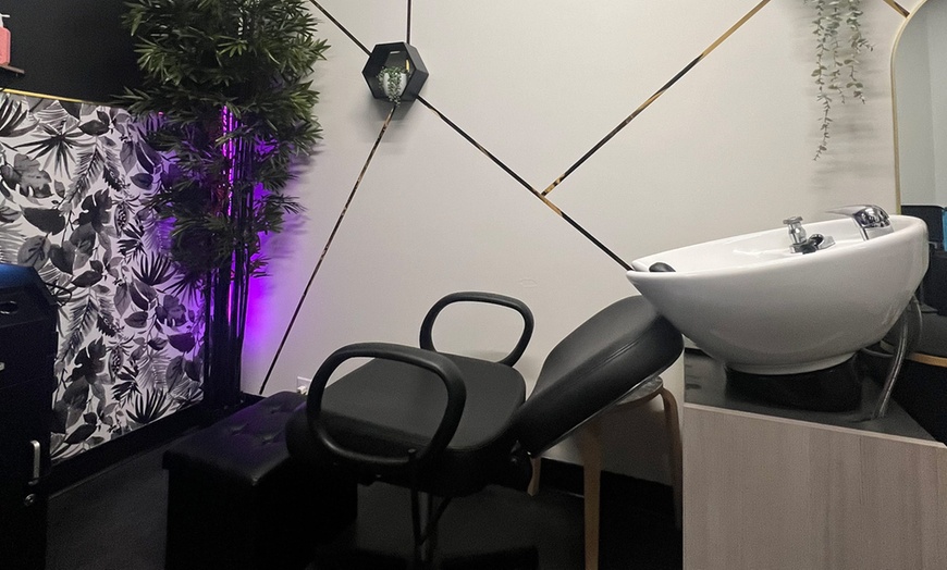 Image 5: Frizz-Free Hair with $100, $200, or $350 Towards Keratin Treatments