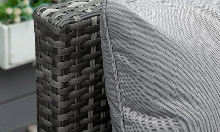 Image 3: Outsunny Rattan-Effect Five-Seater Sofa Set