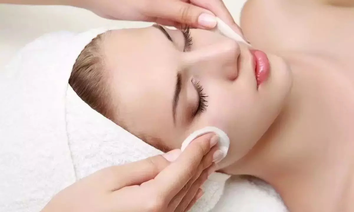 Nettoyage profond ou relaxation raffermissante chez Almara Skin