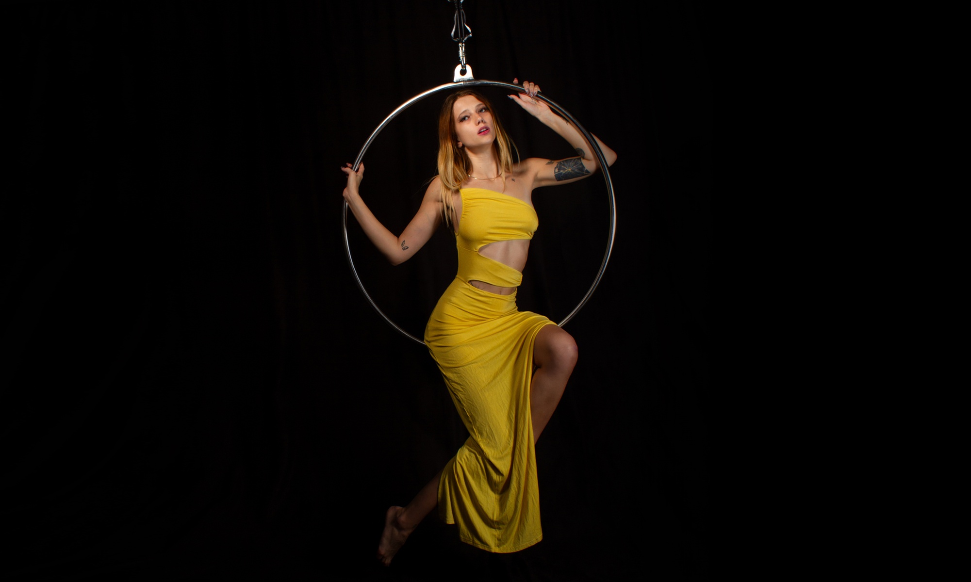 Capture Aerial Portraits with 60 or 150 Min In-Studio Photography