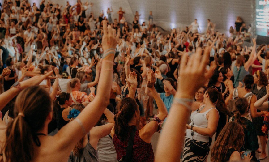 Image 5: 1 oder 2 Tickets für "MAMAGEHTTANZEN" am 4. Juli in Heilbronn