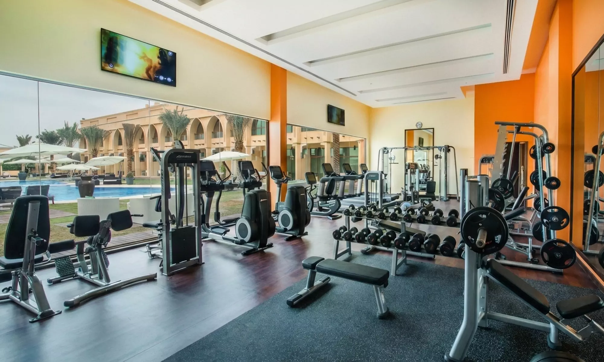 Abu Dhabi: 1- or 2-Night 4* Stay with Iftar & Suhour