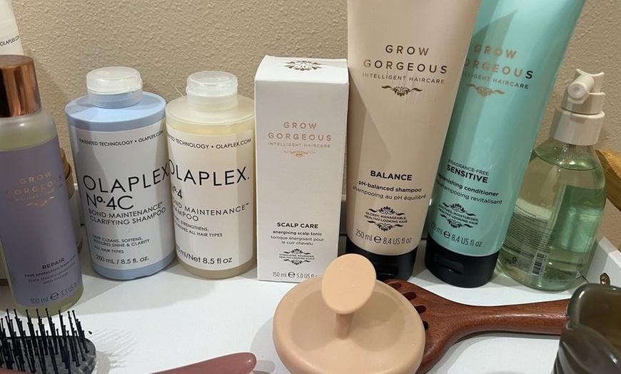 Image 6: 75-Min Luxury Head Spa w/Massage on Upper-Back + Mini-Facial for 1 - 2 (Up To 54% Off)at Wonderland Healing SPA