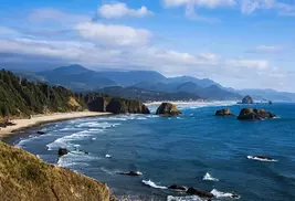 Beachfront Manor in Lincoln City With Stunning Ocean Views