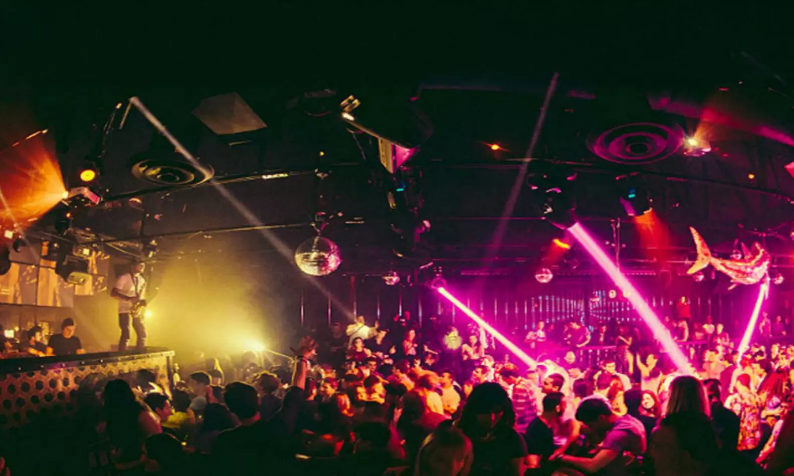 1- or 2-Night Pass for 6: Access Up to 5 Exclusive Bars & Clubs