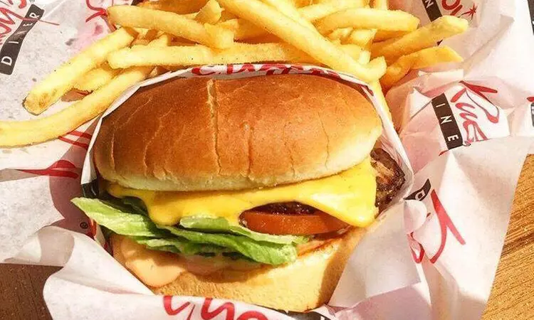 20% Cash Back at Ruby's Diner - Primary Image