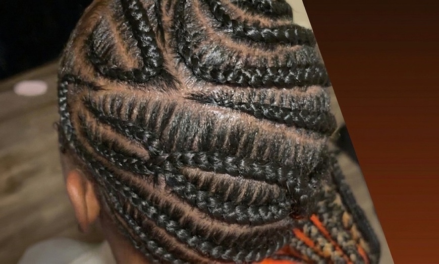 Image 2: Small, Medium or Large Knotless or Kids Braids or 2-4 or 6-8 Feed Ins