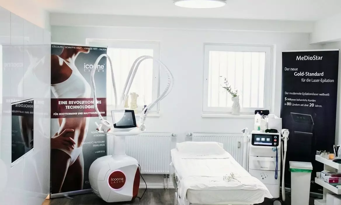 1-3x klassische Gesichtsbehandlung oder Microneedling für 1 Person