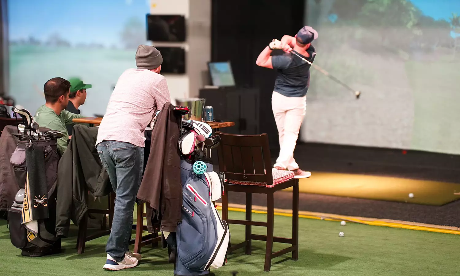 Golf Simulator Bay Rent/Driving Range for 1/2 Adults/Individual Golf