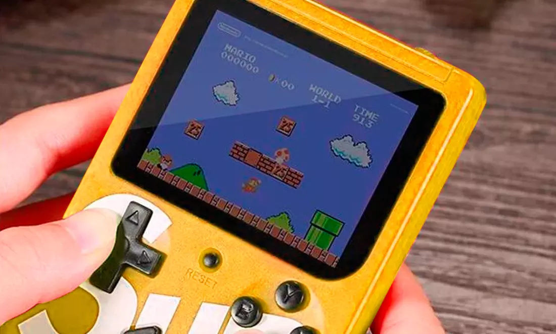 Console portative Sup Game Box, 400 jeux et écran LCD