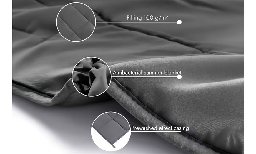 Image 5: Couette légère de Sampur en 100 % microfibre