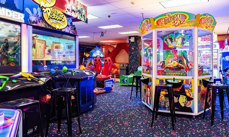 Image 5: Laser Tag & Arcade Fun at Laser Bounce - Queens