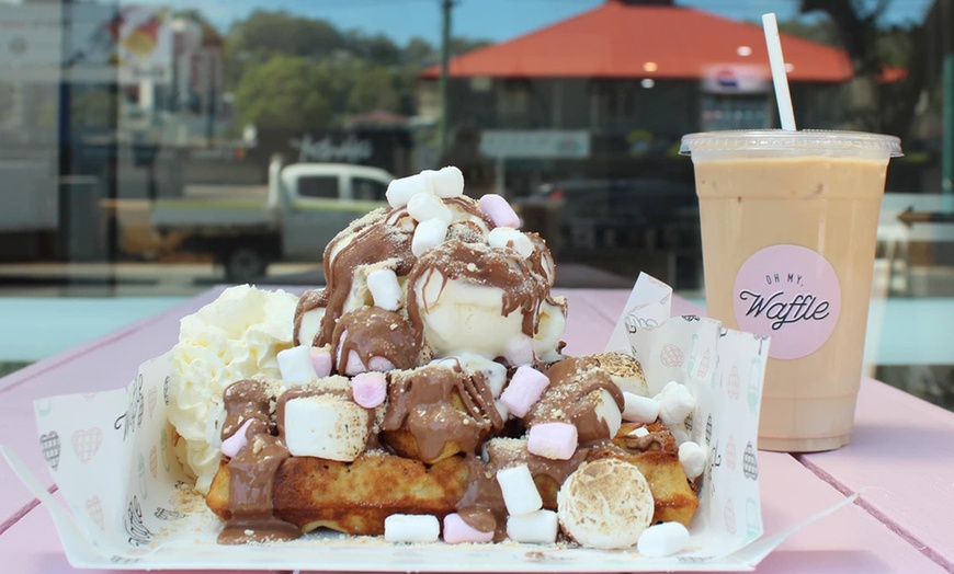 Image 2: Milkshake + Waffle at Oh My, Waffle