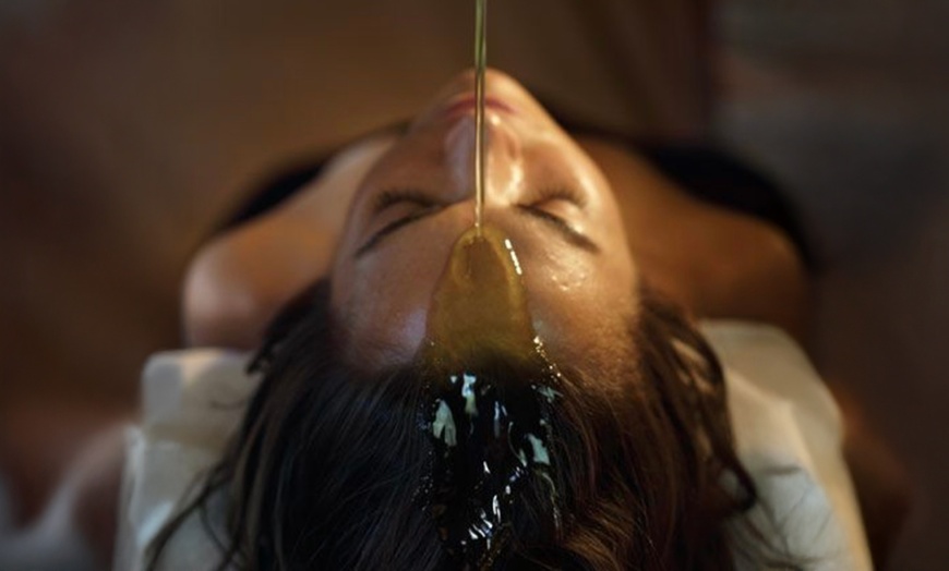 Image 1: 90 Min. Head Spa & Massage inkl. Detox Drink für 1 Person in Berlin