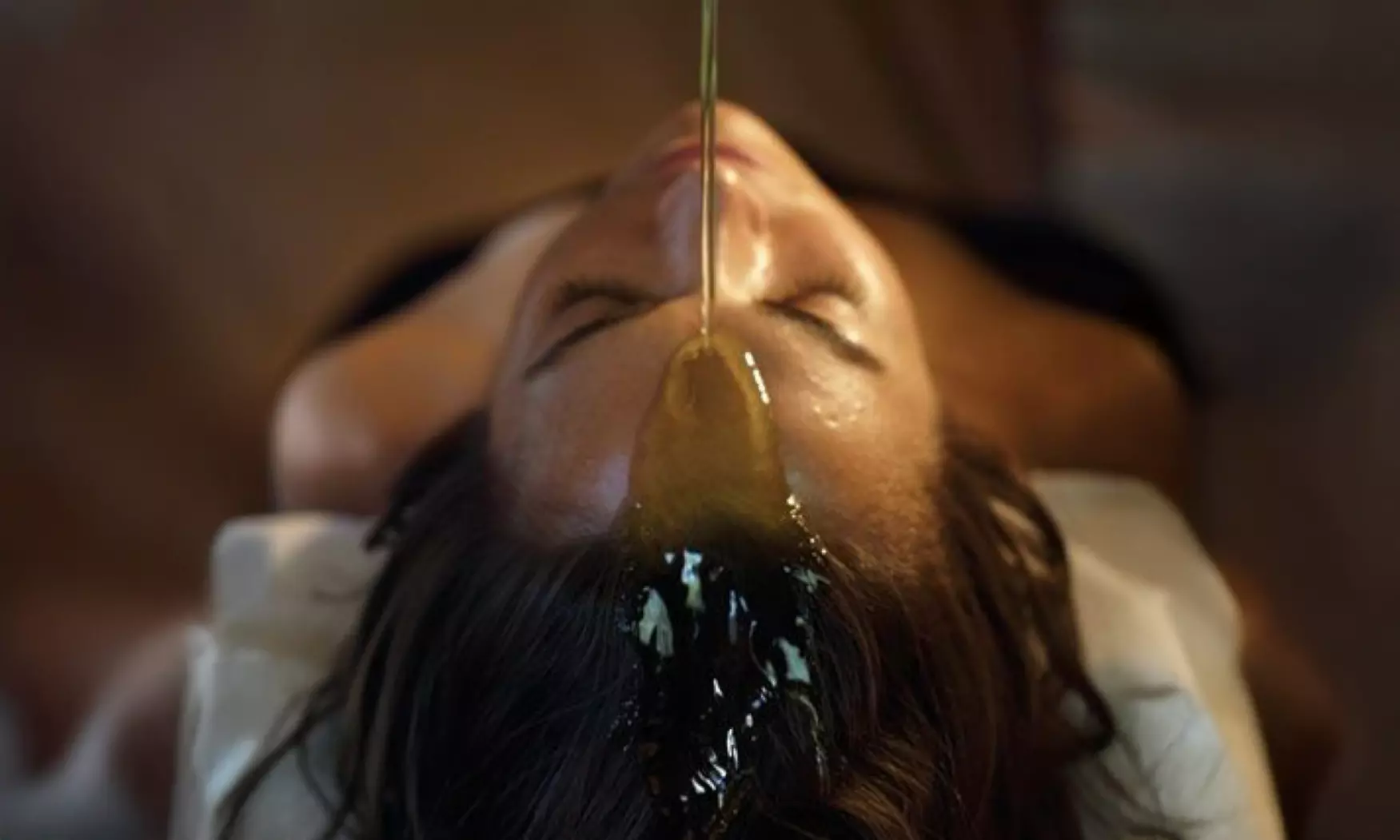 90 Min. Head Spa & Massage inkl. Detox Drink für 1 Person in Berlin