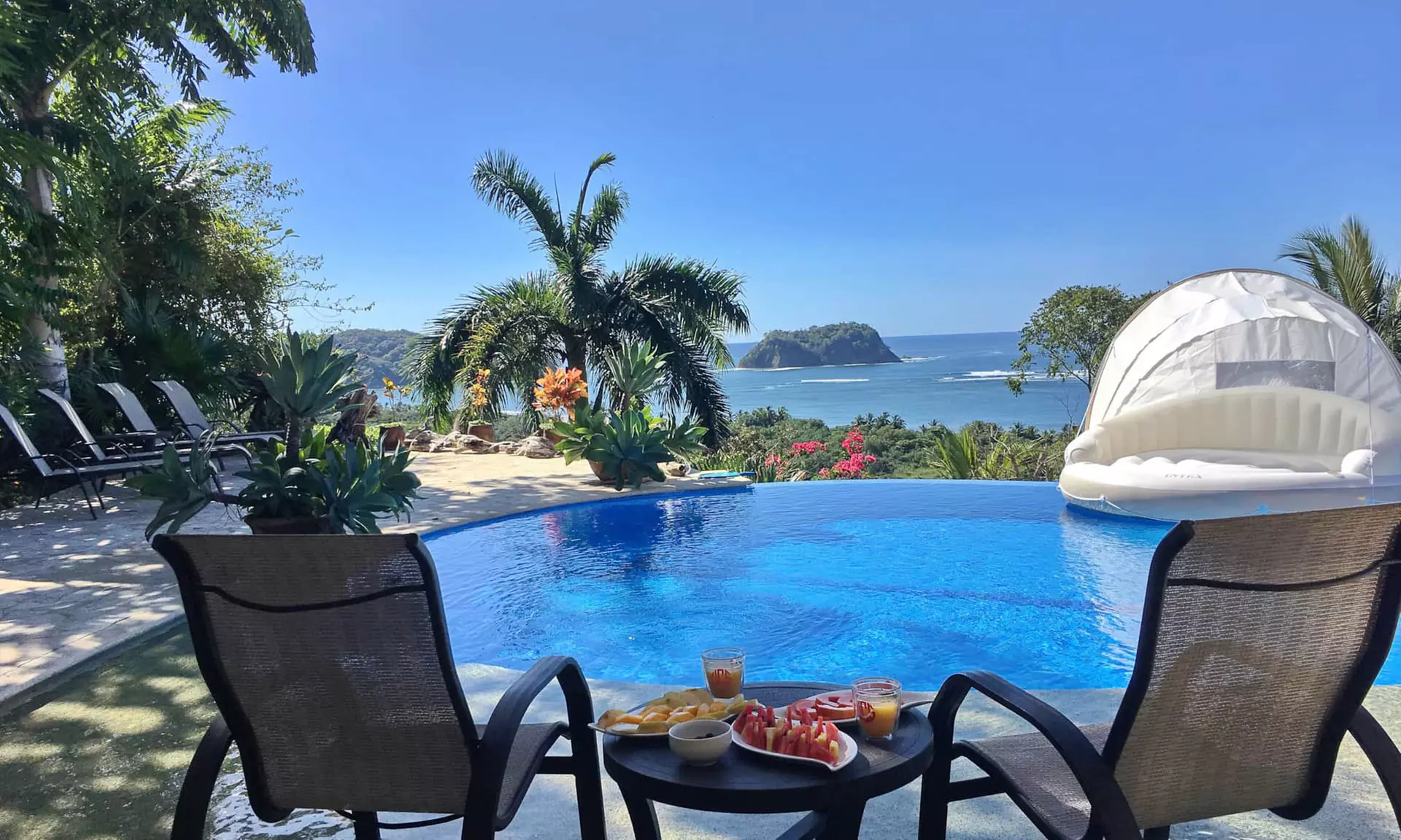 ✈ 4-Night All-Inclusive Villas Sol Stay with Air from Travel by Jen