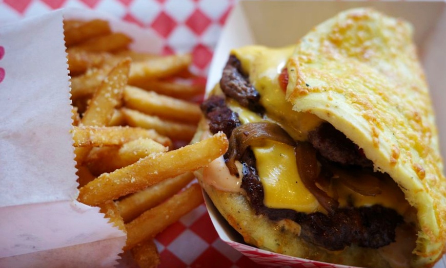 Image 4: Combo for 1, 3 or 5 People - Burgers, Fries, & Drinks Or $50 Gift Card