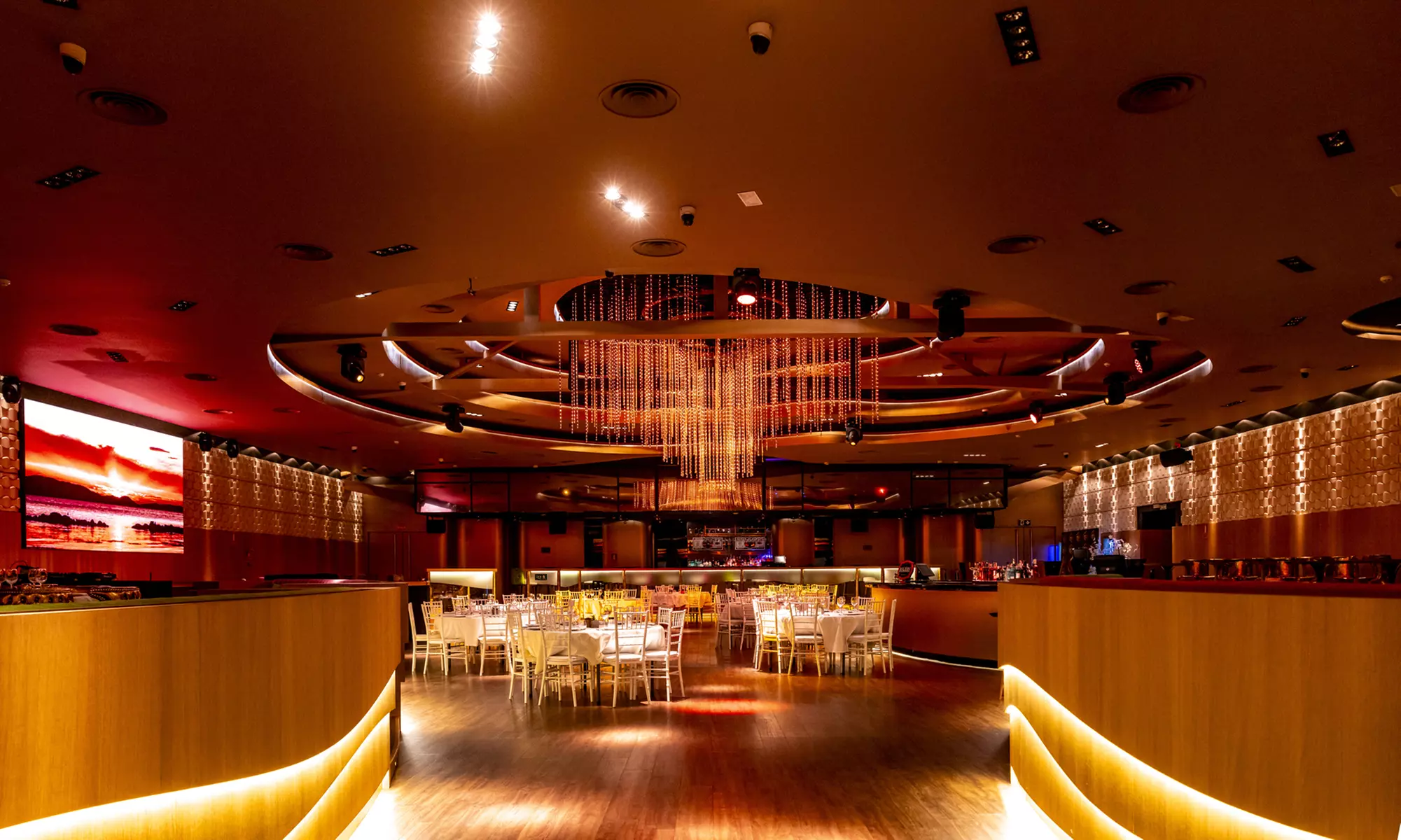 Cena y espectáculo para 2, 4 o 6 personas