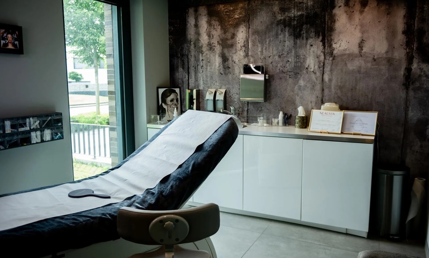 Image 2: Wertgutschein anrechenbar auf Botulinumbehandlung mit 10-30 Einheiten