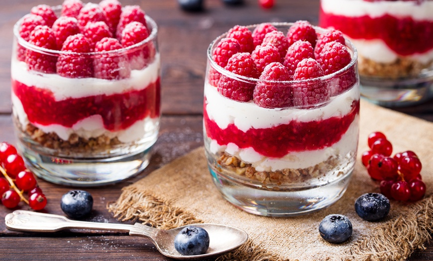 Image 7: Raspberry Growers Choice - 2ltr and 3ltr Potted Plants