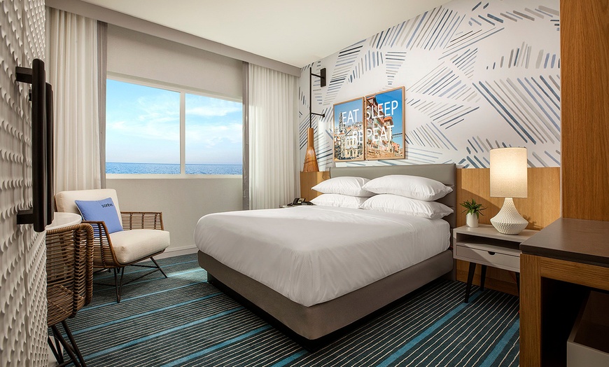 Image 4: Member-Only Deal: The Monsaraz San Diego Tapestry Collection by Hilton