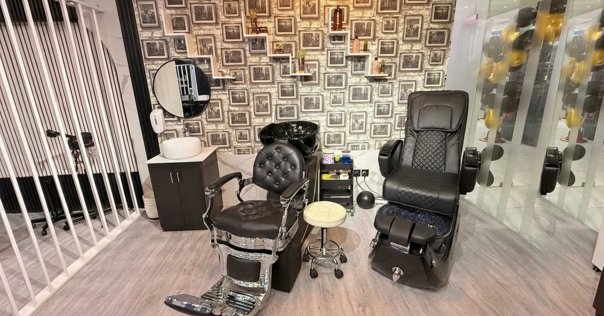 Men’s Haircut & Shave, With Facial Or Reflexology Options Men’s Haircut & Shave, With Facial Or Reflexology Options