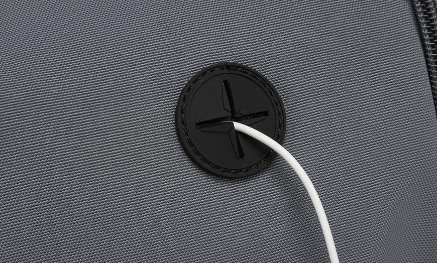 Image 21: Mochila de cabina con ribete rojo