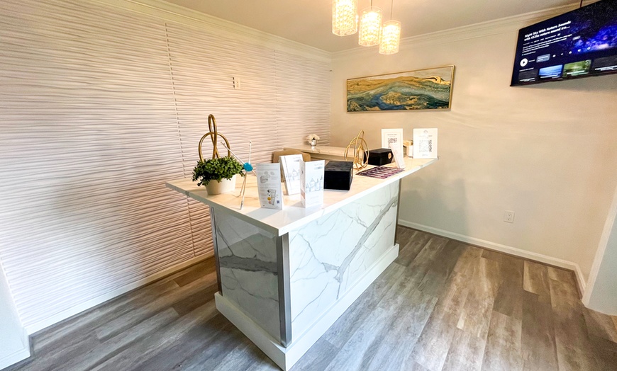 Image 1: Get a Vitality Glow Detox Pod, Glow & Flow Reset Series, & More
