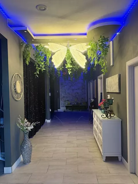 60 or 90 Min Signature or Luxury Head Spa w/ Facial +$15 GiftCard