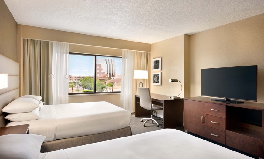 Image 4: Downtown Orlando Hotel convenient to all Orlando attractions