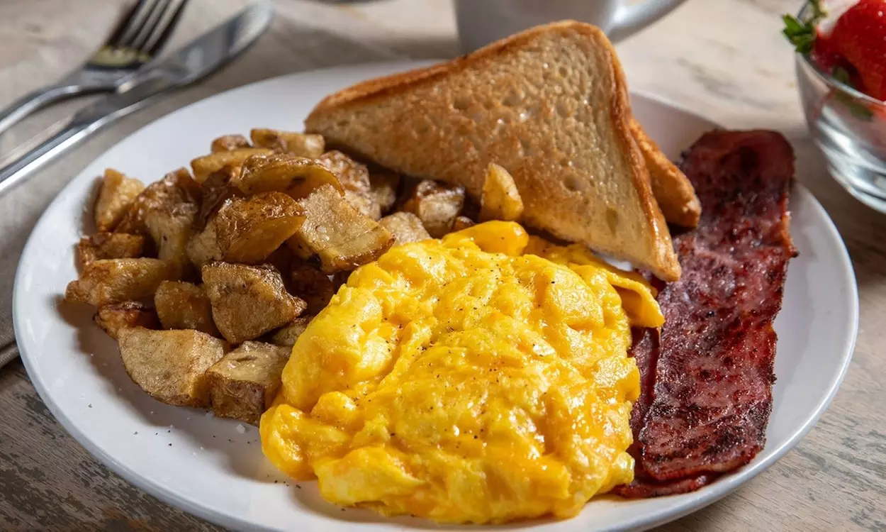 Farm-Fresh Dining Experience with Dinner, Breakfast, or Credit