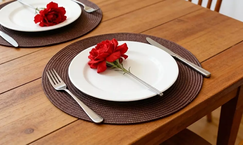 Five-Piece Round Woven Placemats 38cm Washable Dining Table Mats