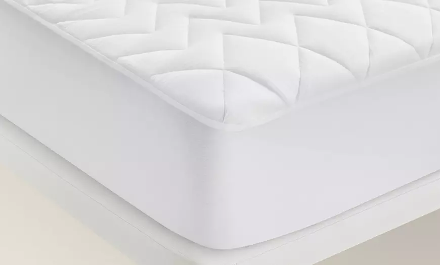 Image 3: Cubrecolchón acolchado impermeable de Tencel de Pikolin Home