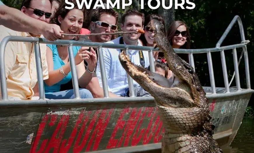 Image 3: Discover City & Cemetery Bus Tour - Adult or Child Tickets