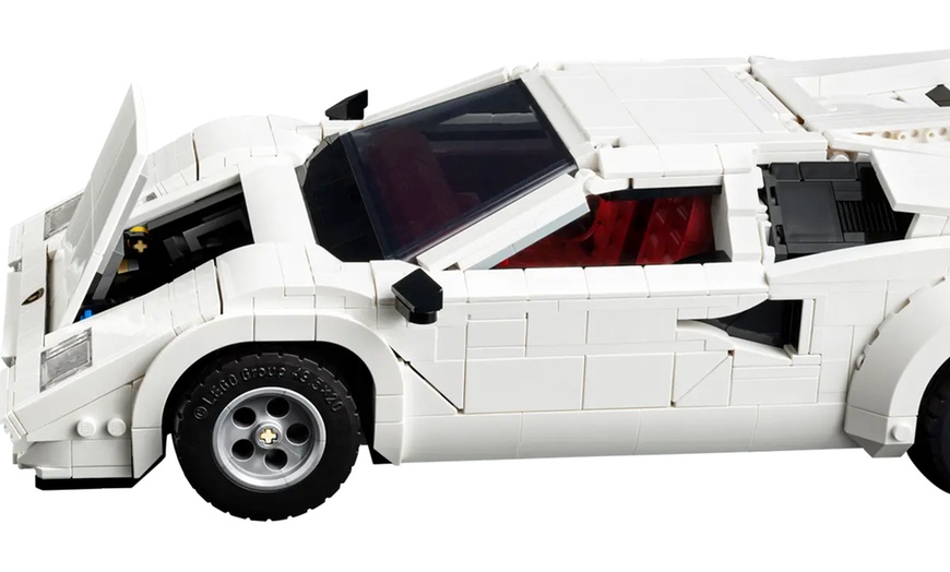 Image 7: LEGO Lamborghini Countach 5000 Quattrovalvole 10337