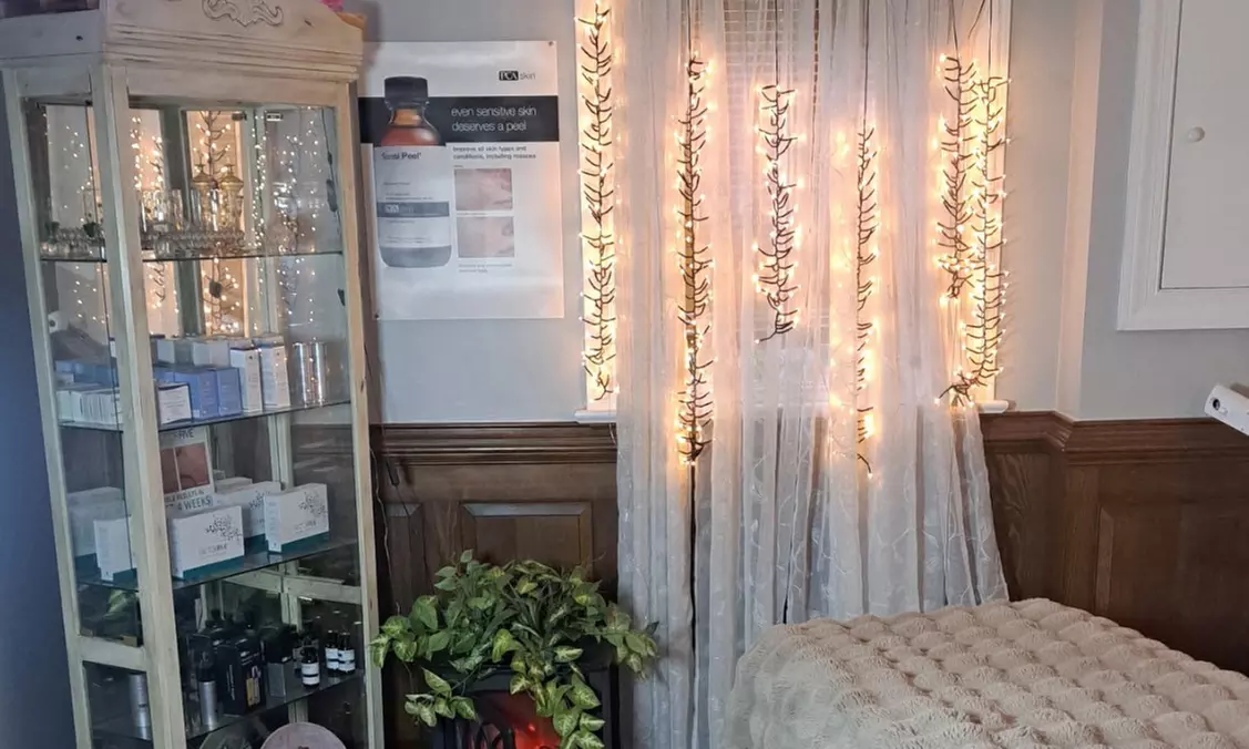 Pampering Spa Packages with Facial Body Wrap Sauna and Foot Detox